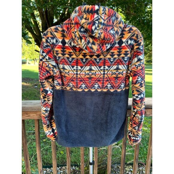 Edgar + Ash. Sherpa pullover - Picture 2 of 3